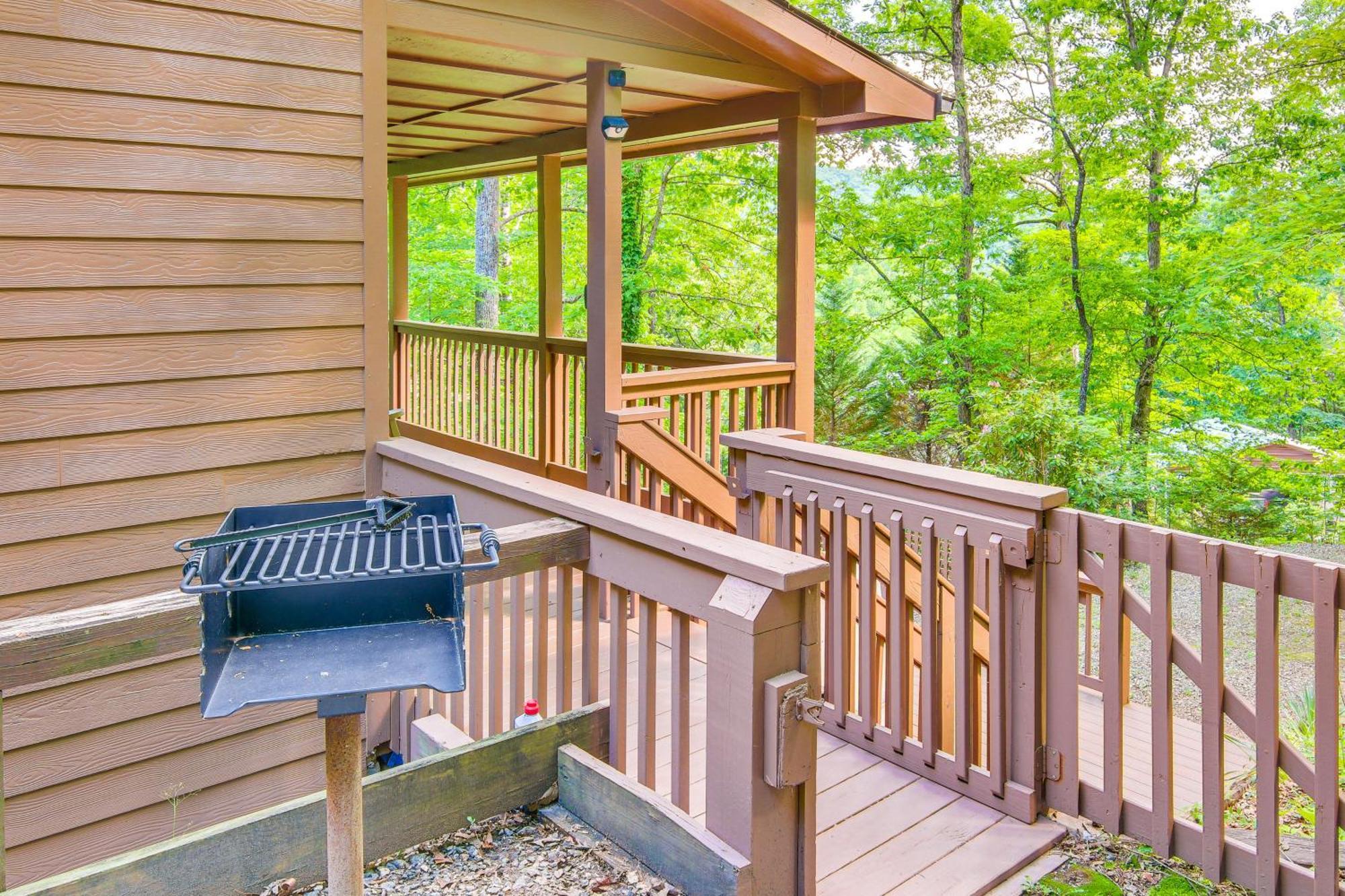 Charming Fox Den Cabin In Whittier With Hot Tub! Kültér fotó