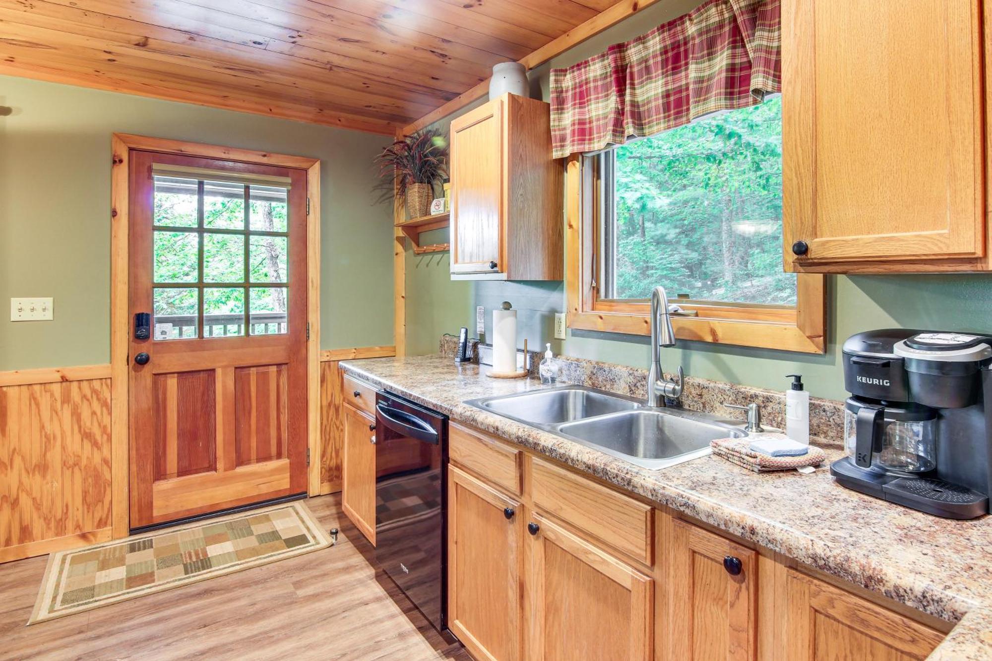Charming Fox Den Cabin In Whittier With Hot Tub! Kültér fotó