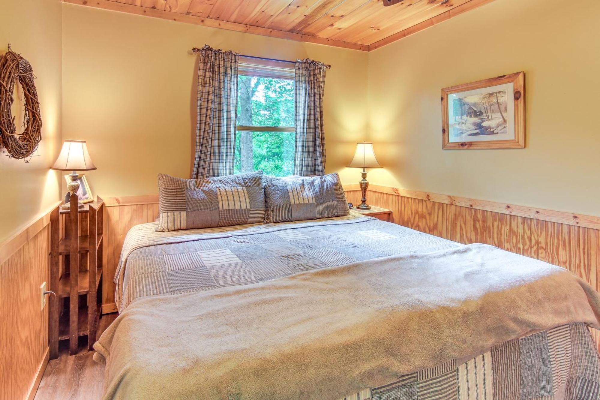 Charming Fox Den Cabin In Whittier With Hot Tub! Kültér fotó